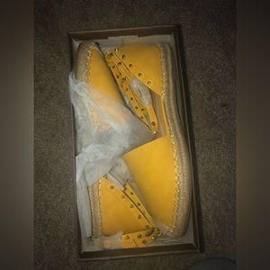 Mustard/Gold Studded/Net Design Flats